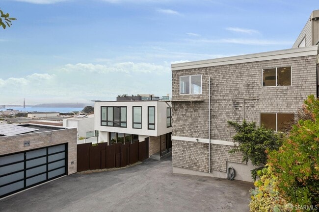 property at 1035 Francisco St