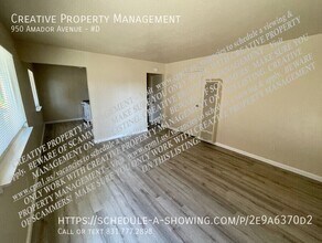 950 Amador Ave in Seaside, CA - Building Photo - Building Photo