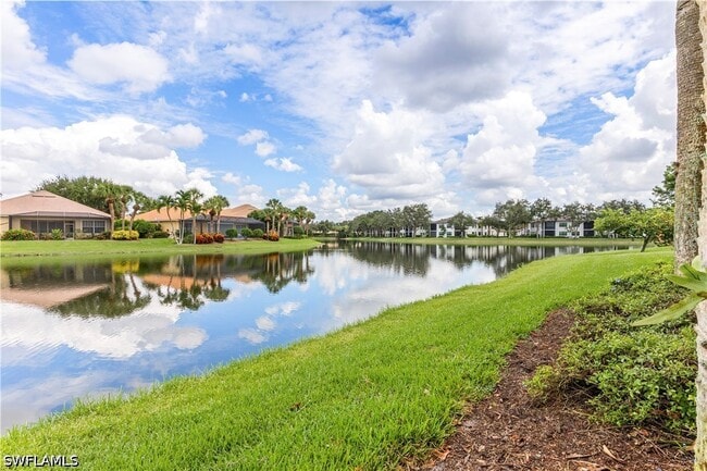 property at 1845 Les Chateaux Blvd
