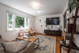 582 Whispering Hills Dr in Nashville, TN - Building Photo - Building Photo