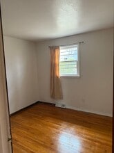 32 Clifton Pl in Norwich, CT - Building Photo - Building Photo