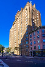 299 W 12th St in New York, NY - Foto de edificio - Building Photo