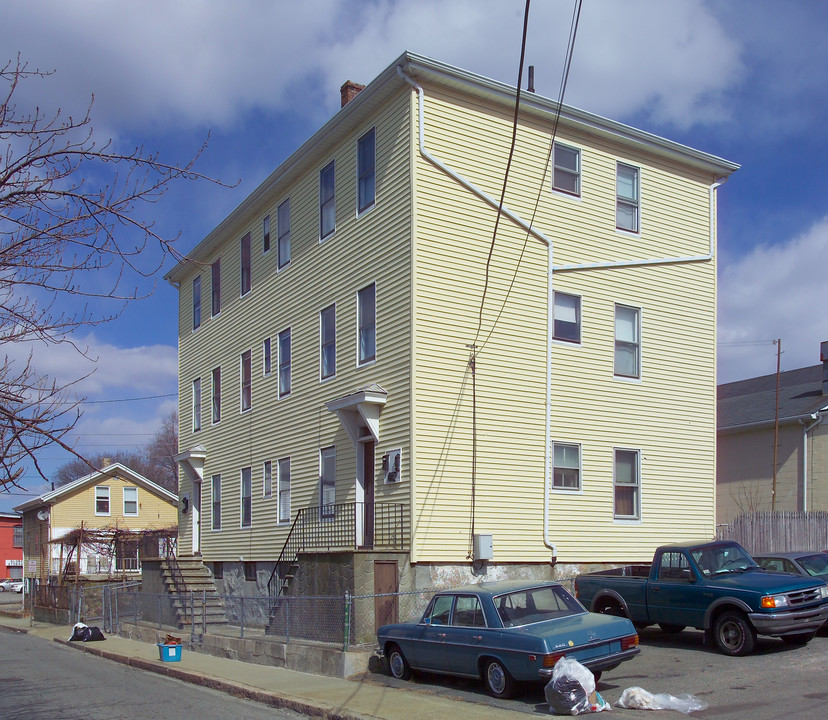 20-22 Allen St in Fall River, MA - Building Photo