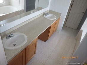 156 3rd Ave in West Haven, CT - Building Photo - Building Photo