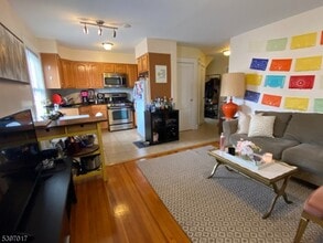 26 Alexander Ave in Kearny, NJ - Building Photo - Building Photo