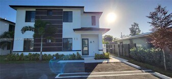 1313 NW 6th Ave Unit A in Florida City, FL - Building Photo