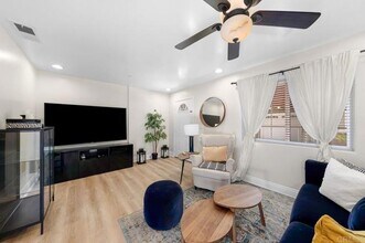 488 Park Way in Chula Vista, CA - Building Photo - Building Photo