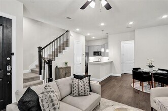 4206 Shavano Dr in Frisco, TX - Foto de edificio - Building Photo