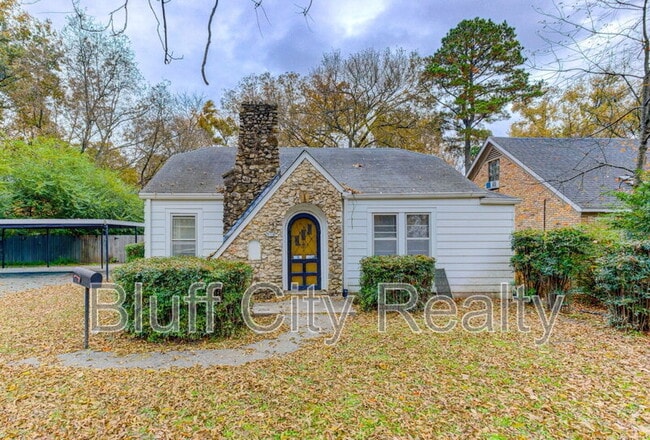 property at 716 Loeb St