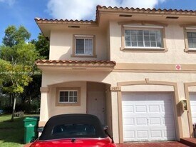 3071 Riverside Dr in Coral Springs, FL - Building Photo