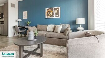 7106 Culebra Commons in San Antonio, TX - Building Photo