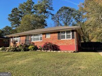 4243 Ervin Cir in Forest Park, GA - Building Photo - Building Photo