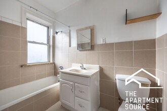 3420 W Irving Park Rd in Chicago, IL - Building Photo - Building Photo