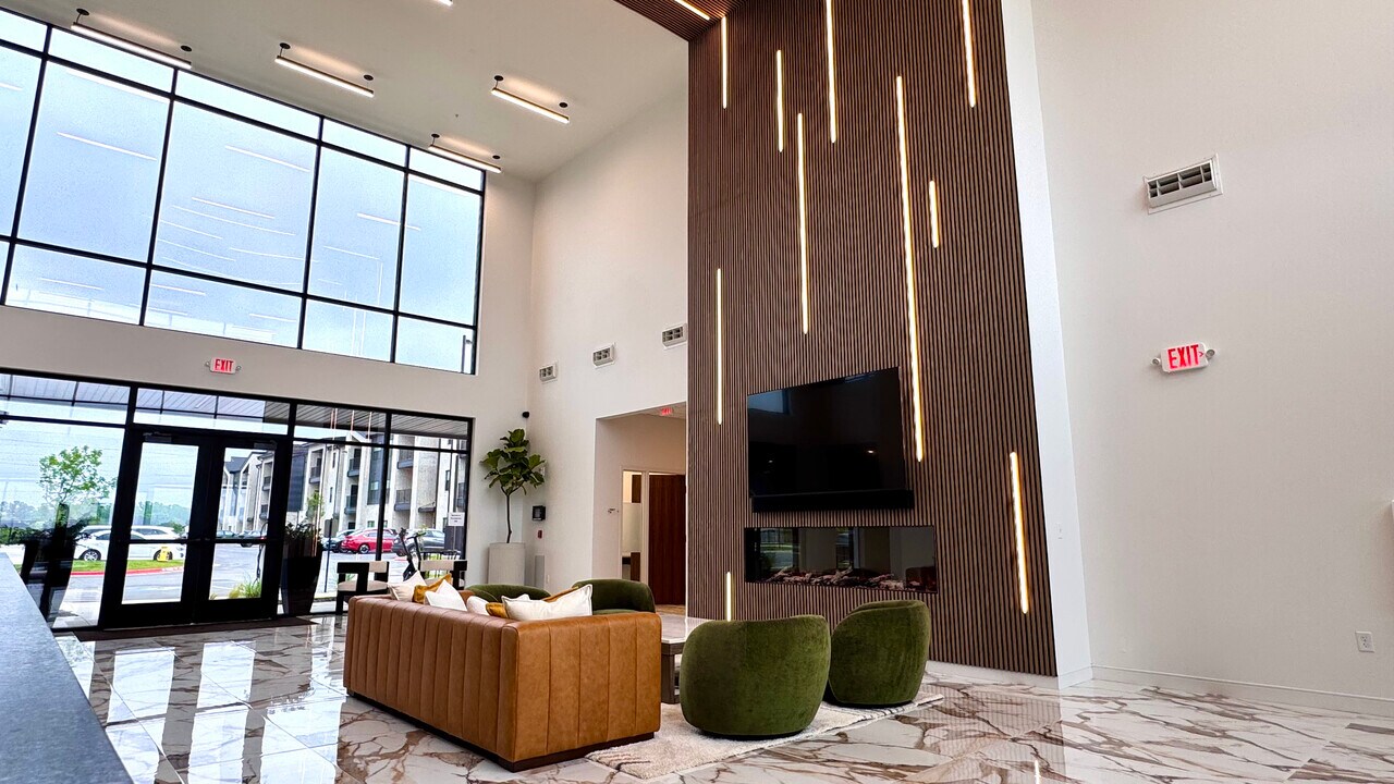 102 West Crossing in Bentonville, AR - Foto de edificio