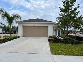 3525 Treetop St in DeLand, FL - Building Photo - Building Photo