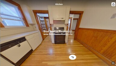 11 Newbern Ave in Medford, MA - Building Photo - Building Photo