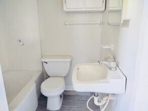 402 Lamar St in Lafayette, LA - Building Photo - Building Photo