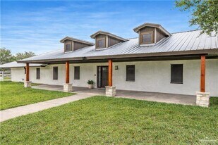 21 N Shary Rd in Mission, TX - Building Photo