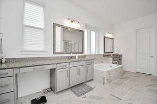 21302 Rose Loch Ln in Tomball, TX - Building Photo