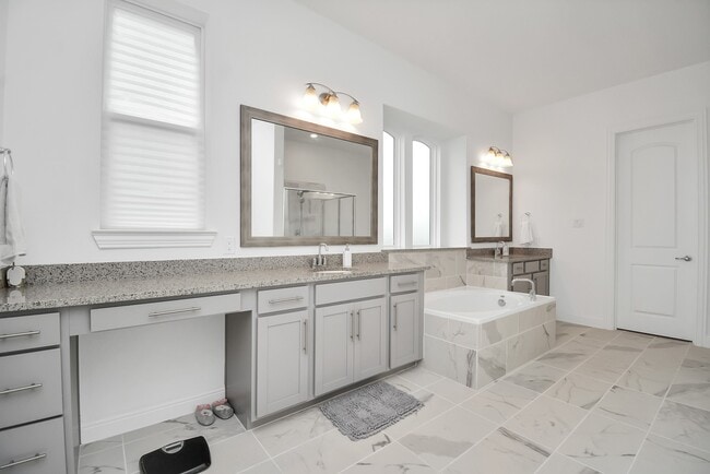 property at 21302 Rose Loch Ln