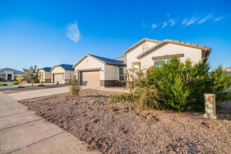 37728 W San Capistrano Ave in Maricopa, AZ - Building Photo - Building Photo