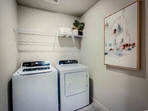 23839 SW Black Tortoise Ter in Tualatin, OR - Foto de edificio - Building Photo