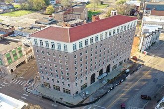 Lofts at the Grim in Texarkana, TX - Foto de edificio - Building Photo