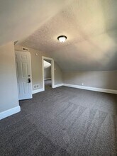 1288 Pondview Ave in Akron, OH - Building Photo - Building Photo