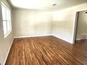 554 Miriam Ave in Daytona Beach, FL - Building Photo - Building Photo