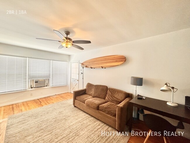 12429 Chandler Blvd in Los Angeles, CA - Building Photo - Building Photo