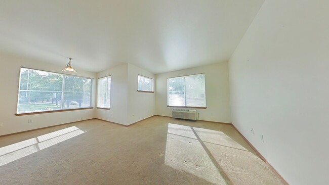 2960 NW Tyler Ave in Corvallis, OR - Building Photo - Building Photo
