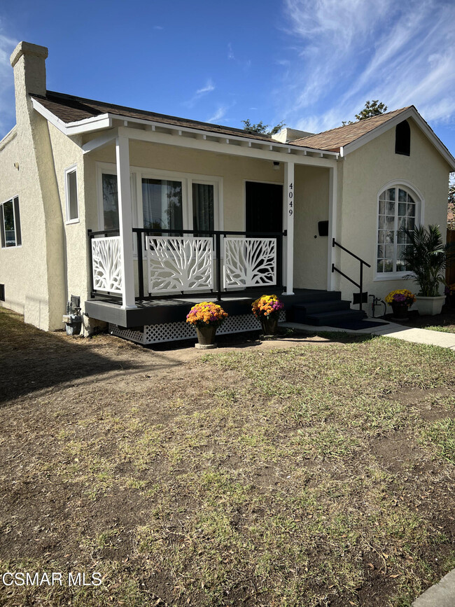 4049 Colonial Ave in Los Angeles, CA - Foto de edificio - Building Photo