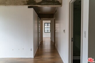 416 S Spring St in Los Angeles, CA - Building Photo - Building Photo