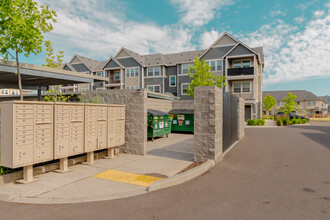 Lakemont Ridge in Portland, OR - Building Photo - Building Photo