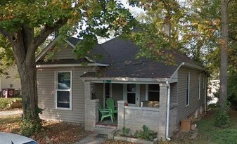 406 S Lincoln St in Bloomington, IN - Building Photo