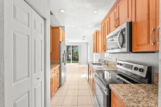 1214 Sweet Violet Ct in West Palm Beach, FL - Building Photo - Building Photo