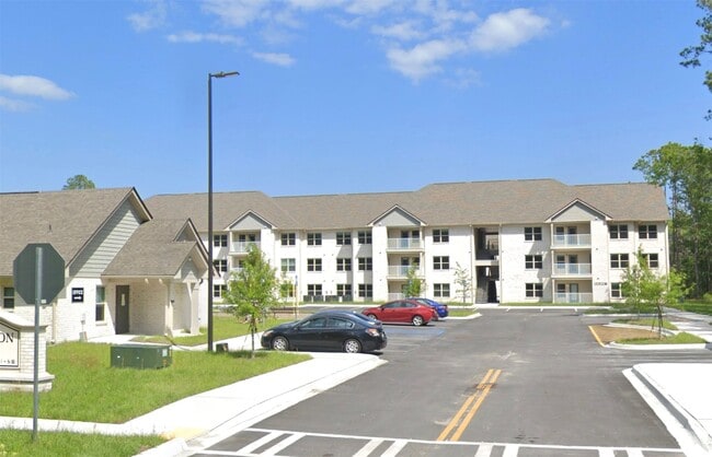 800 Winding Rd in Kingsland, GA - Building Photo - Building Photo