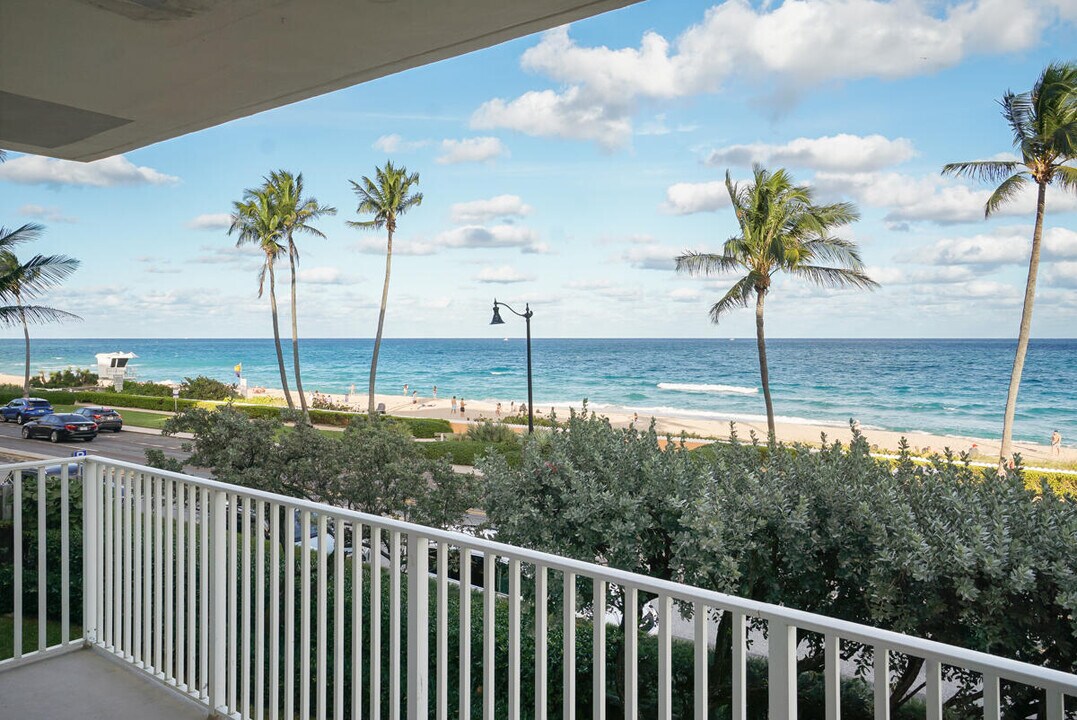 340 S Ocean Blvd in Palm Beach, FL - Building Photo