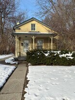 209 Oak St in Ypsilanti, MI - Building Photo