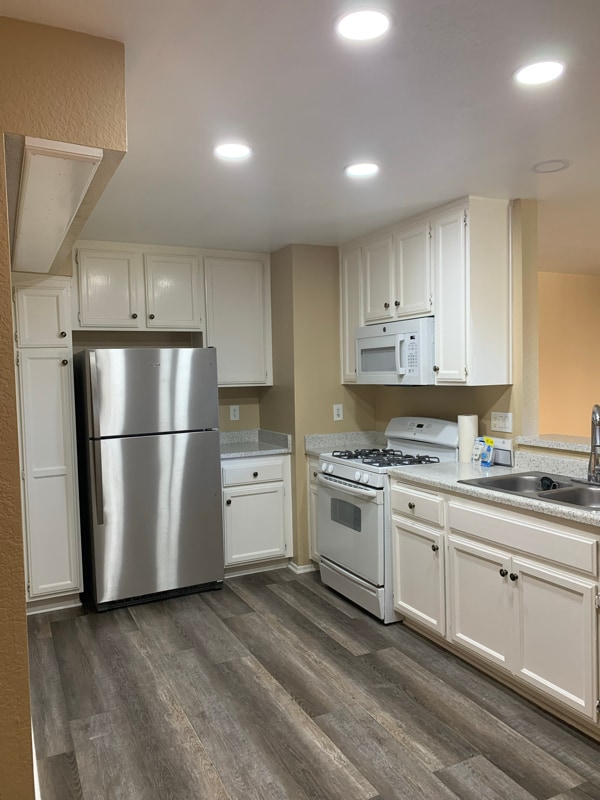 property at 1365 Crafton Ave