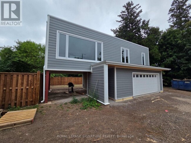 property at 198 Victoria St