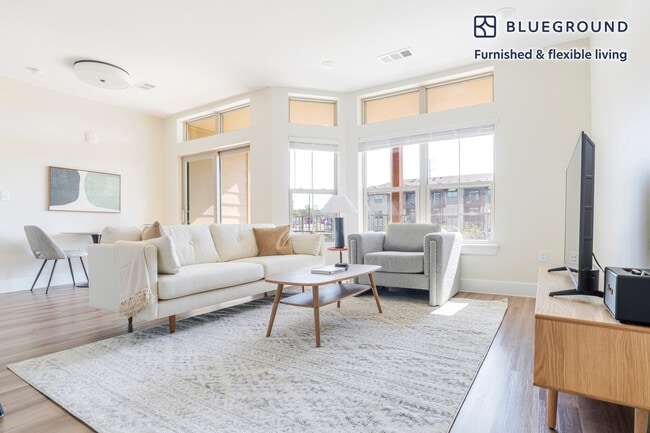 property at 1501 W Howard Ln