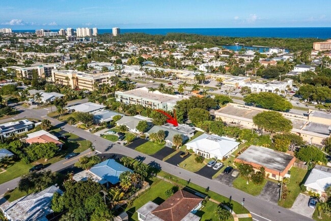 2856 NE 5th Ave in Boca Raton, FL - Building Photo - Building Photo