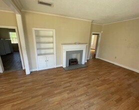 2849 Happy Hollow Dr SE in Conyers, GA - Foto de edificio - Building Photo