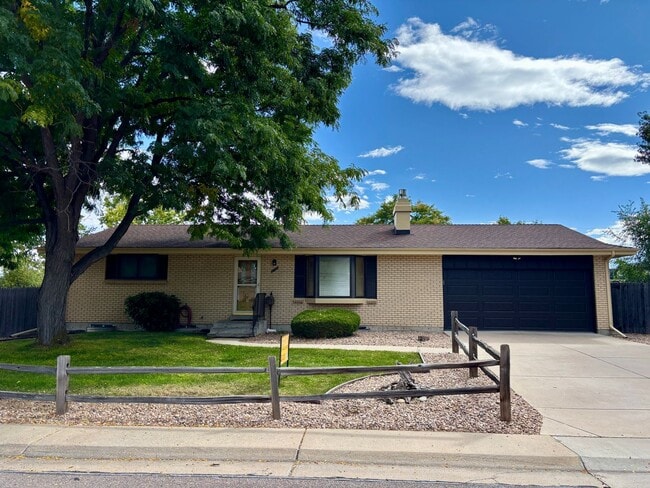 property at 8976 W Colorado Pl