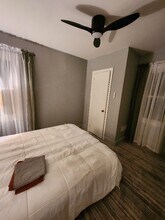 2742 Laport Dr in Mounds View, MN - Building Photo - Building Photo