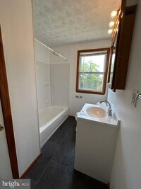 720 Old Riverside Rd photo'