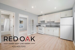 923 W 75th St in Los Angeles, CA - Building Photo