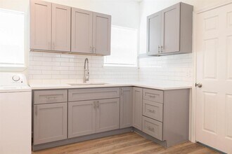 5415 Avenue L in Galveston, TX - Building Photo - Building Photo
