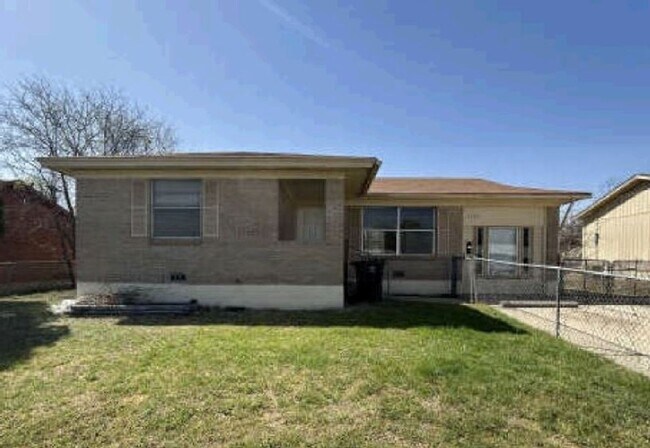 3200 Zephyr Rd in Killeen, TX - Building Photo - Building Photo